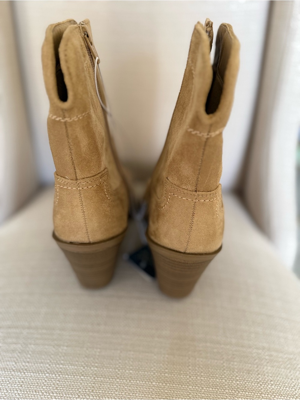 NWT Universal Thread Dallas Western Ankle Booties Tan 7.5 - Picture 4 of 9